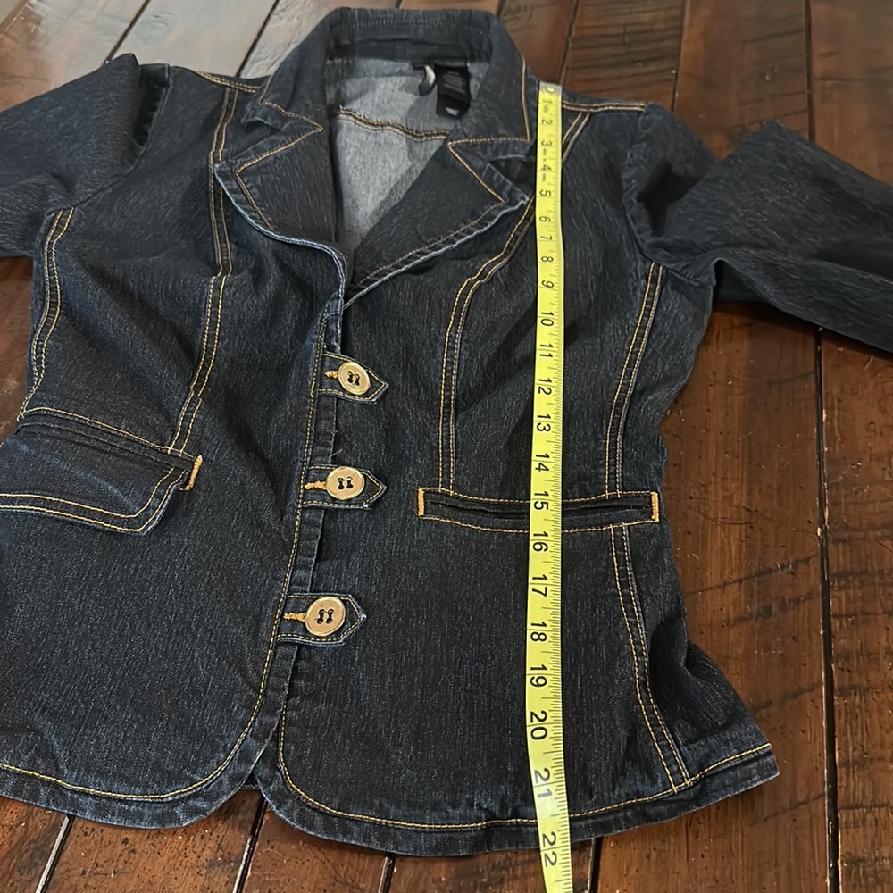 Bisou Bisou Jean Jacket - Picture 3 of 9